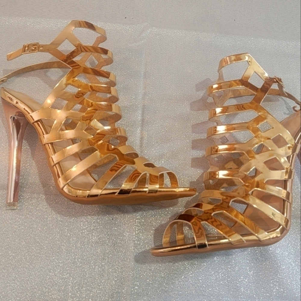 Metallic Gold Strappy Sexy Sandals/Stiletto Heels NEW!!🌟👠 - Picture 9 of 14